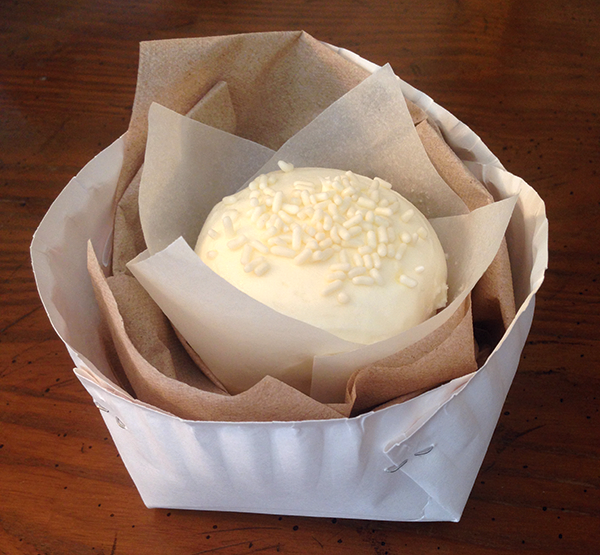 Double Vanilla Cupcake